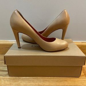 Cole Haan Violet Air Pump 90 sz 7.5 in Beige Nude